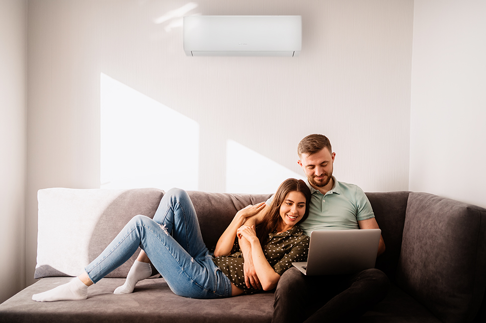 кондиционер в интерьере Gree Pular Inverter Eco R32